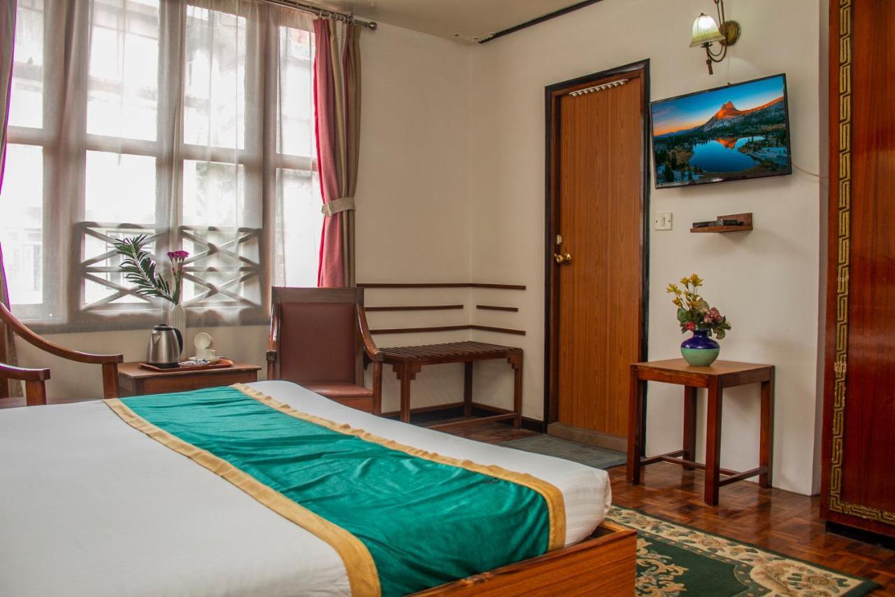 Central Hill Resort The Mall Road Gangtok Bagian luar foto