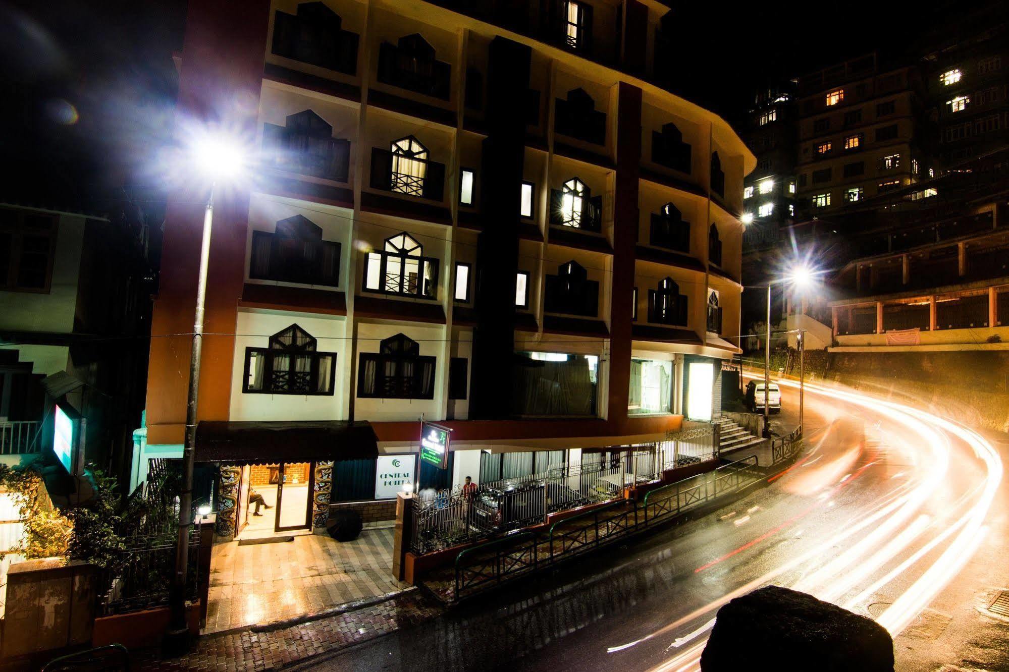 Central Hill Resort The Mall Road Gangtok Bagian luar foto
