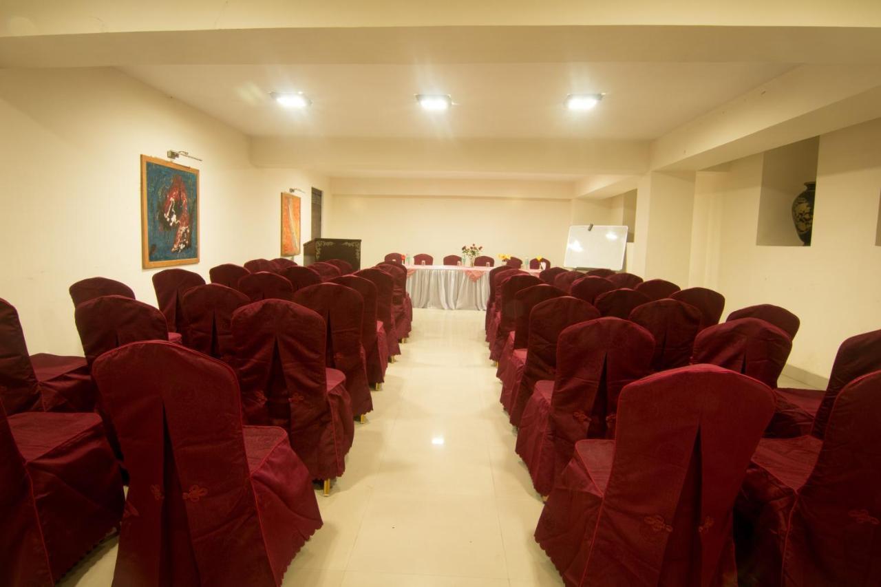 Central Hill Resort The Mall Road Gangtok Bagian luar foto